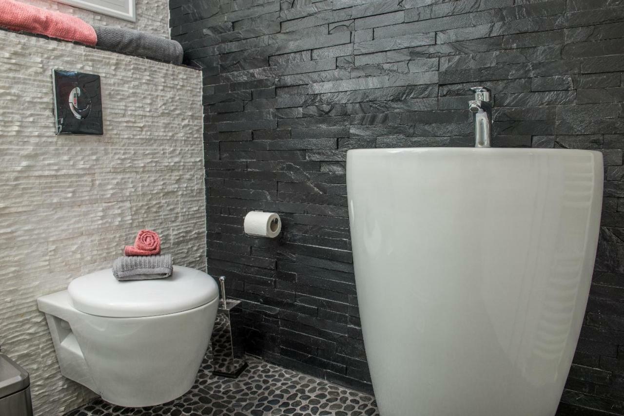 Huge Luxury City Apartment Kateríni Zewnętrze zdjęcie